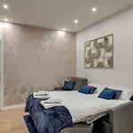 144 Suite Bruno, Superb APT, 3 BDR, Paris